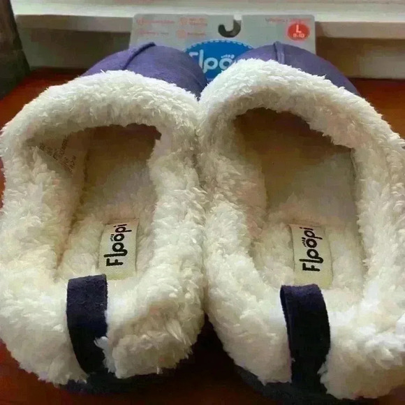 Floppi Indoor/Outdoor Woman’s Faux Suede Clogs Slippers Purple Large (9-10) - Picture 4 of 5